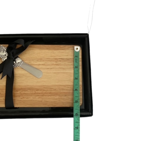 GANZ Wooden Silver Tone Cheeseboard and Spreader Set New in the Box - Picture 5 of 6